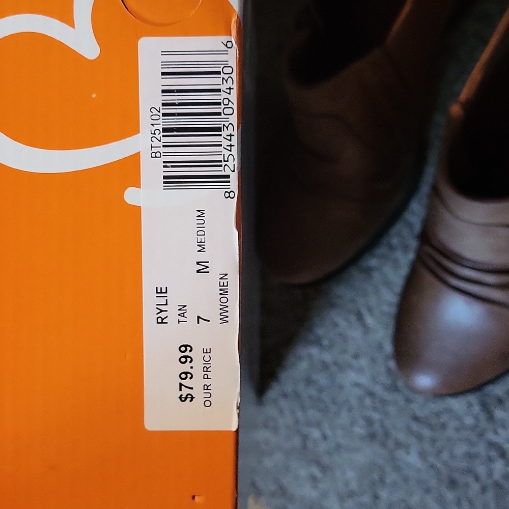 Baretraps Ryle tan size 7 - Picture 3 of 6